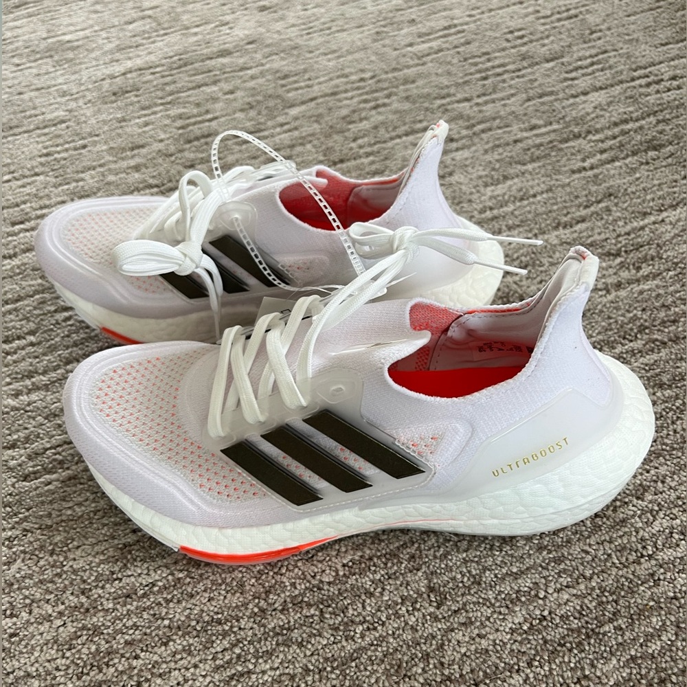 Adidas Ultraboost 21 Womens 6.5
